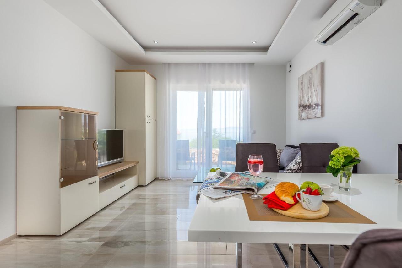 Luxury Apartments Kostrena With Pool 2 Kültér fotó