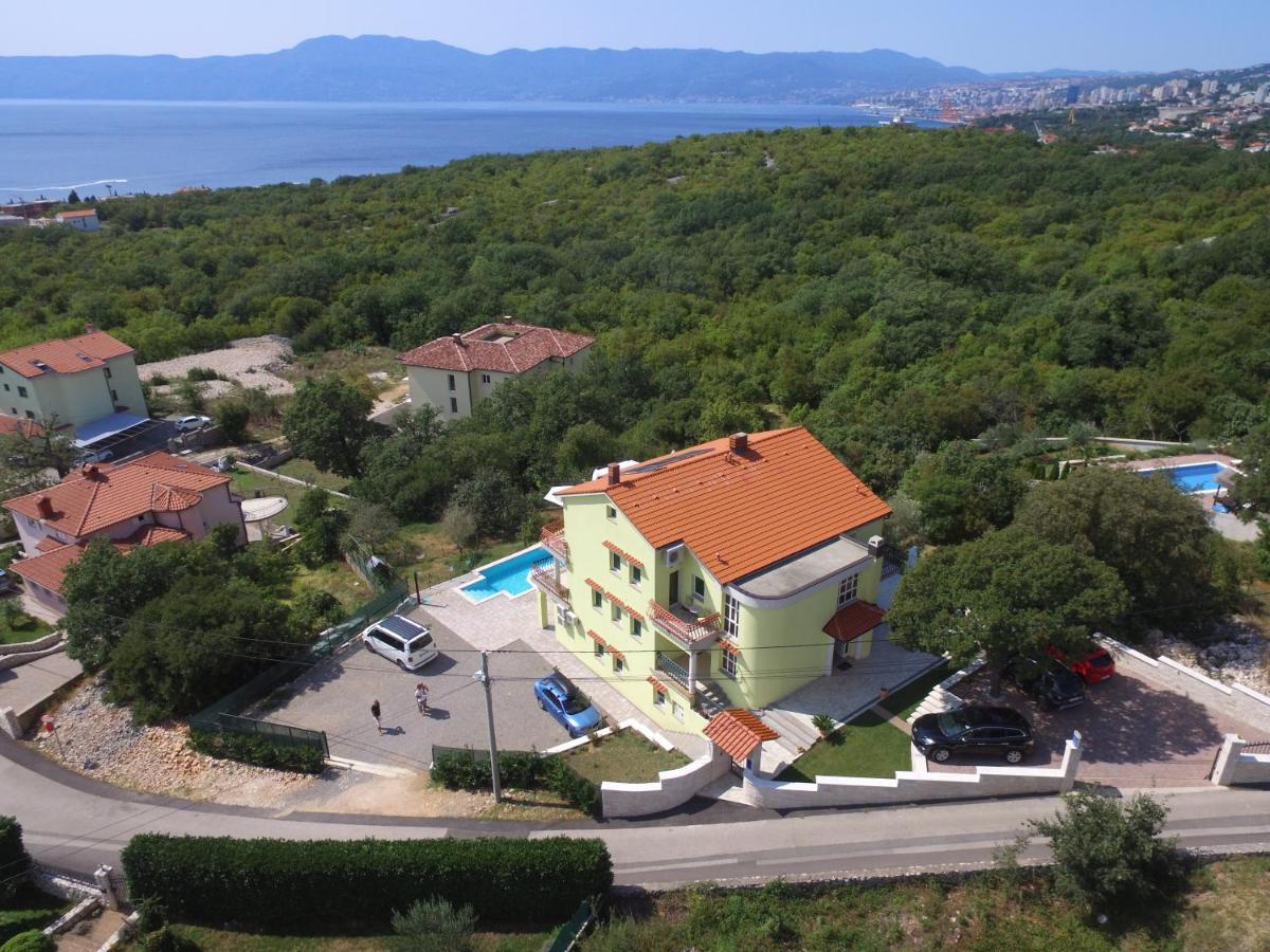 Luxury Apartments Kostrena With Pool 2 Kültér fotó