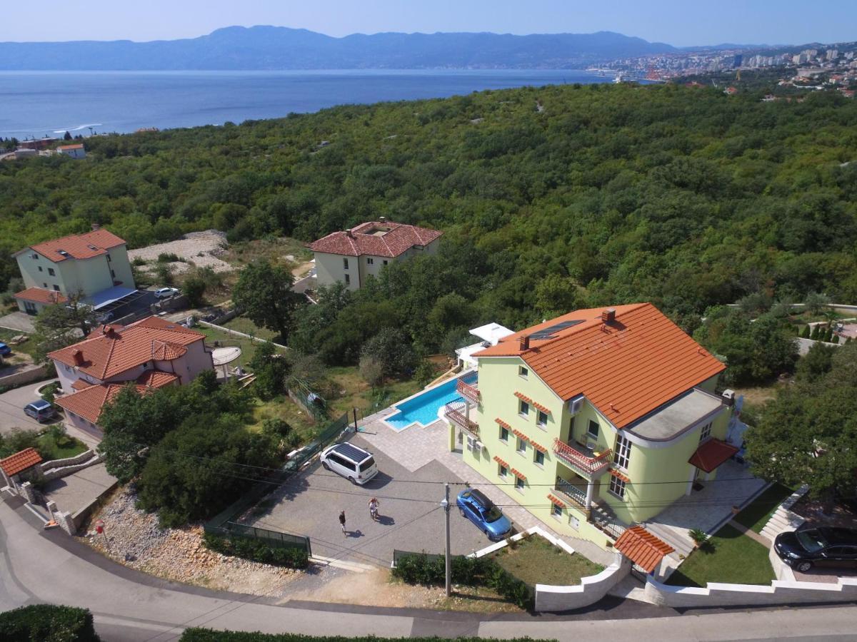 Luxury Apartments Kostrena With Pool 2 Kültér fotó